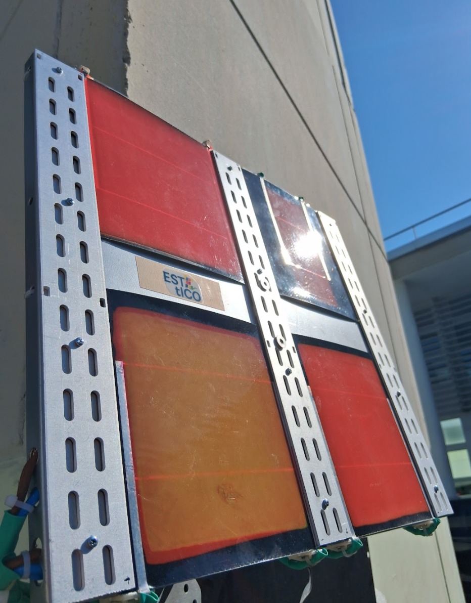 ESTETiCO outdoor solar panel setup