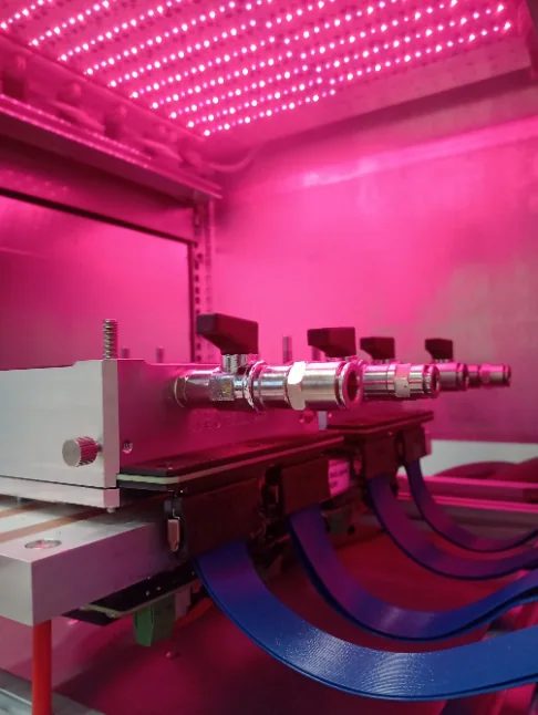 ARKEO device holder under integrated red LED illumination