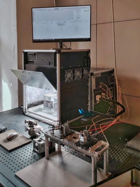 ARKEO optical measurement installation with rack, stage and workstation