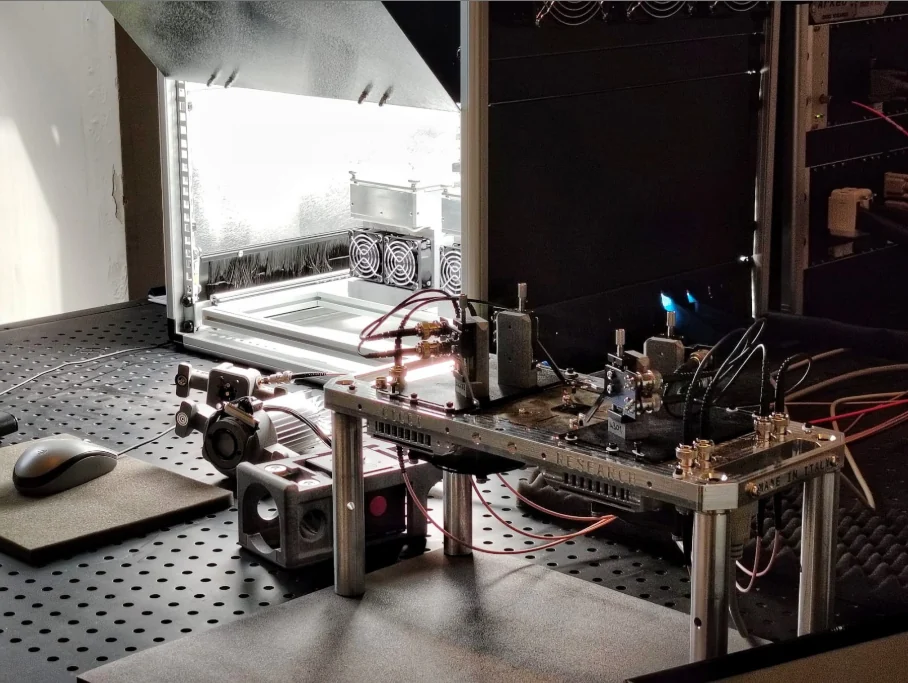 ARKEO optical table installation